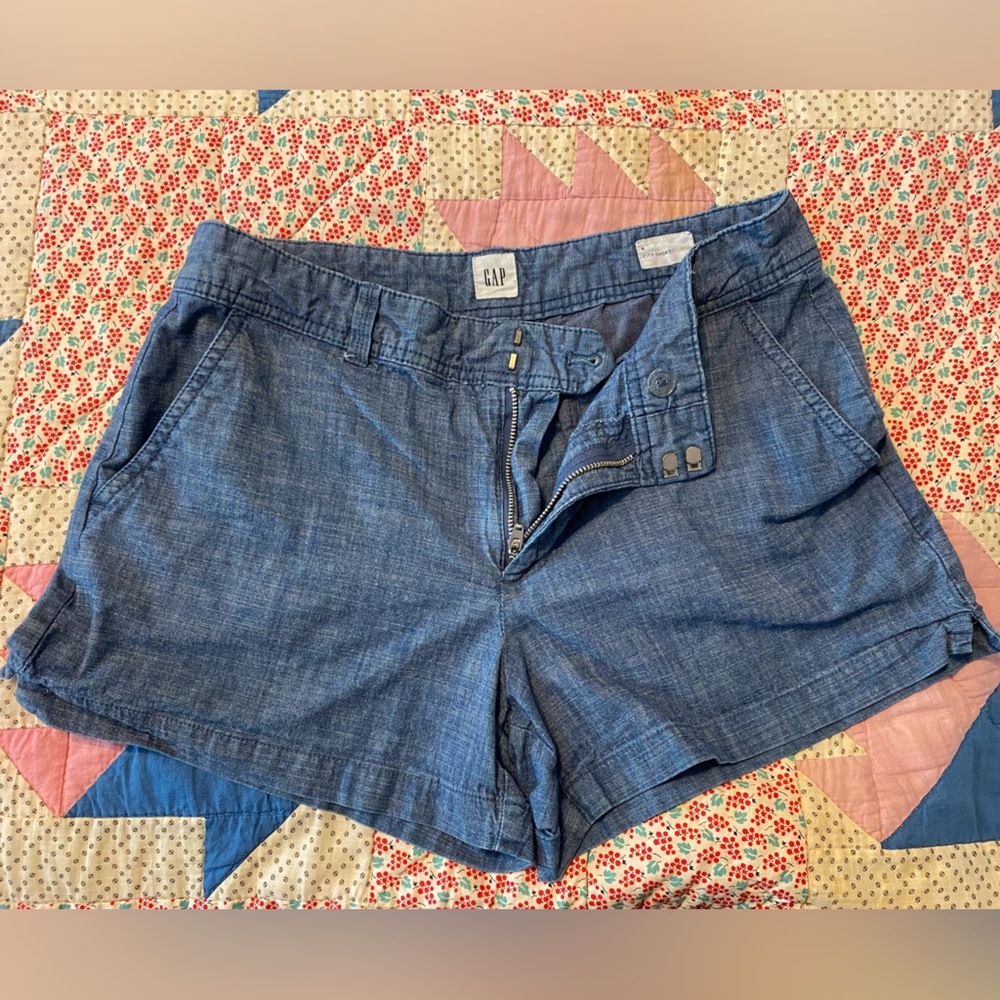 Gap City Short